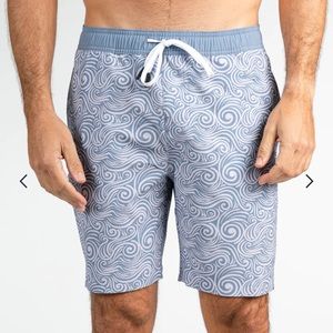 Bylt Coastal Hybrid Short. Wave pebble atlantic blue color. Size XL new!